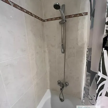Apartamento Elvira , Con Piscina Y Aparcamiento Gratis *